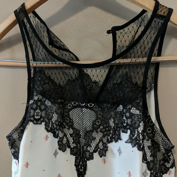 $3 with any bundle Maurices Lacey tank - Picture 5 of 12